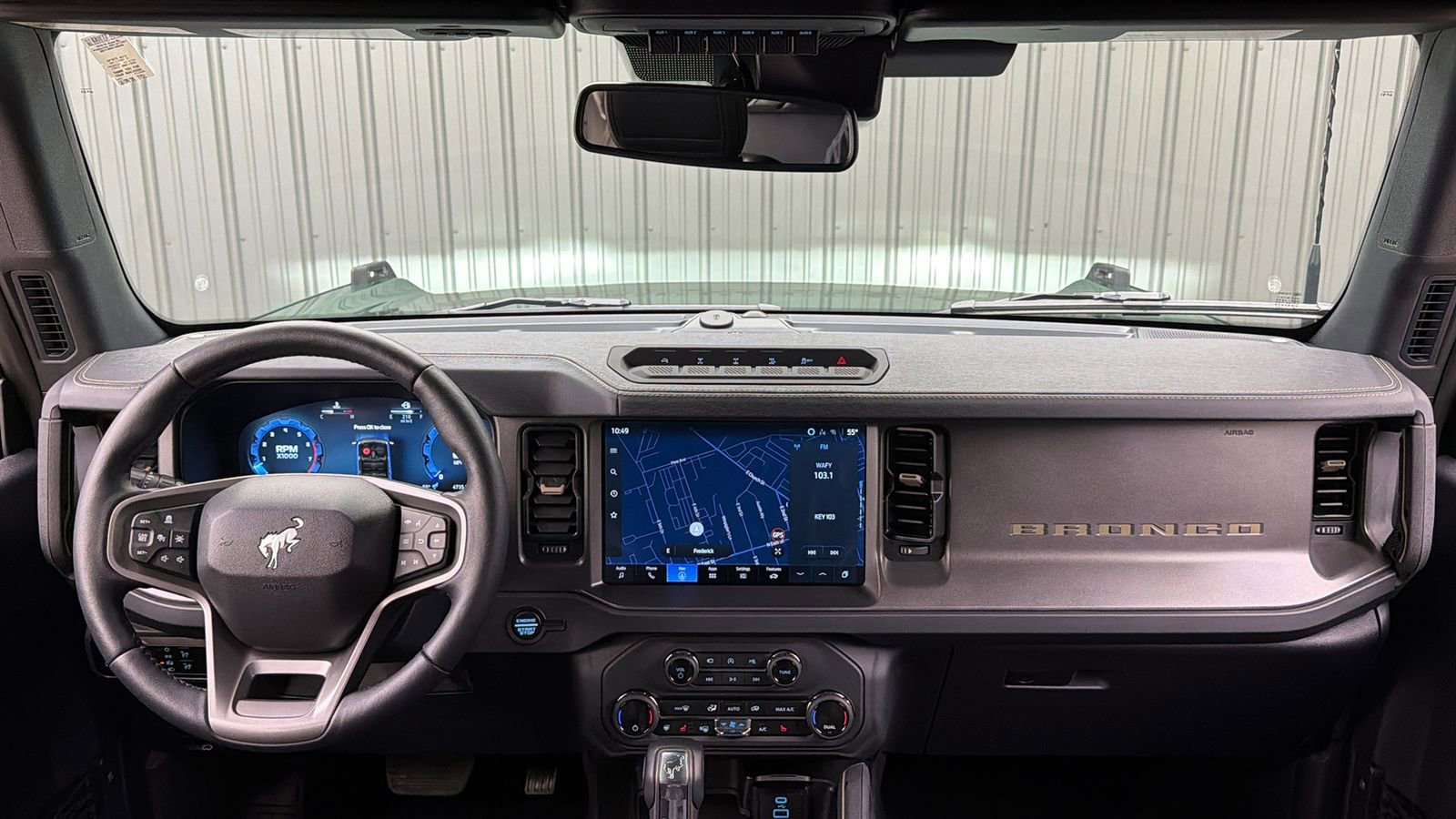 Used 2025 Ford Bronco Badlands image 34