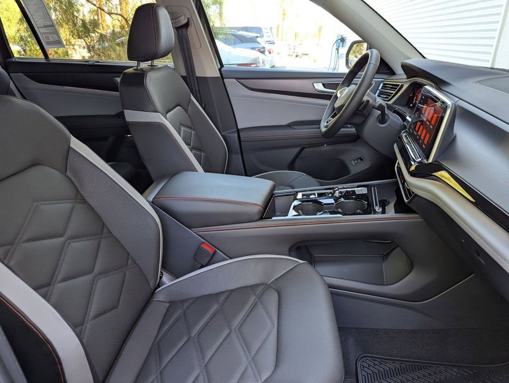 New 2026 Volkswagen Atlas Peak Edition image 21