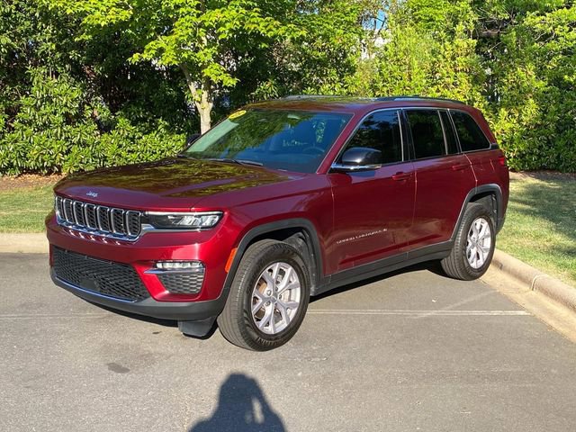 Used 2022 Jeep Grand Cherokee Limited RWD image 3