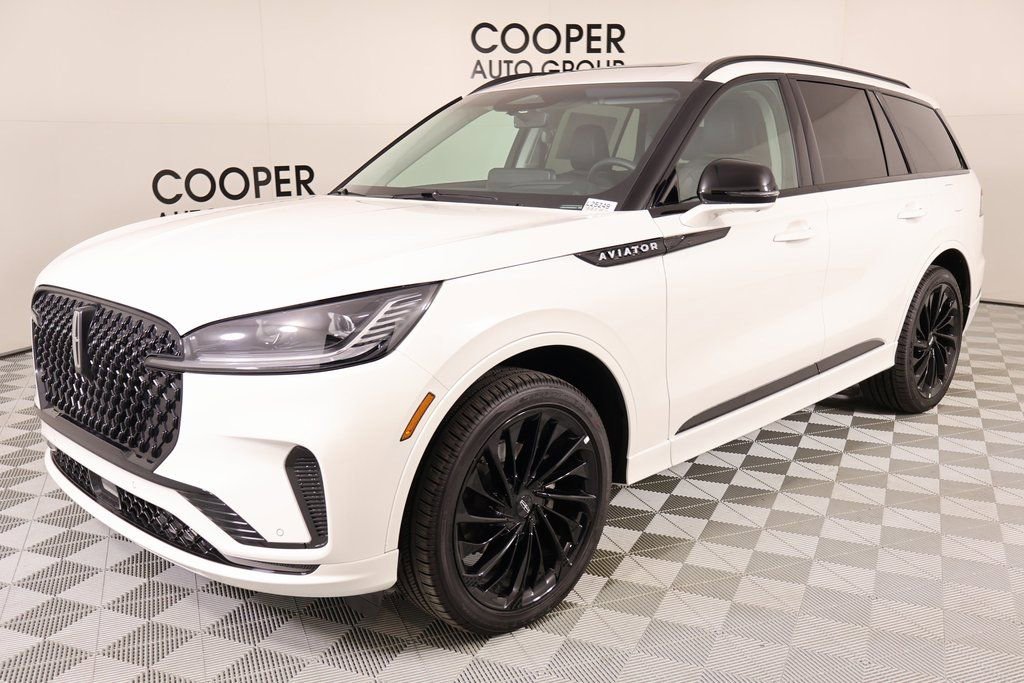 New 2025 Lincoln Aviator Reserve w/ Jet Appearance Package image 10
