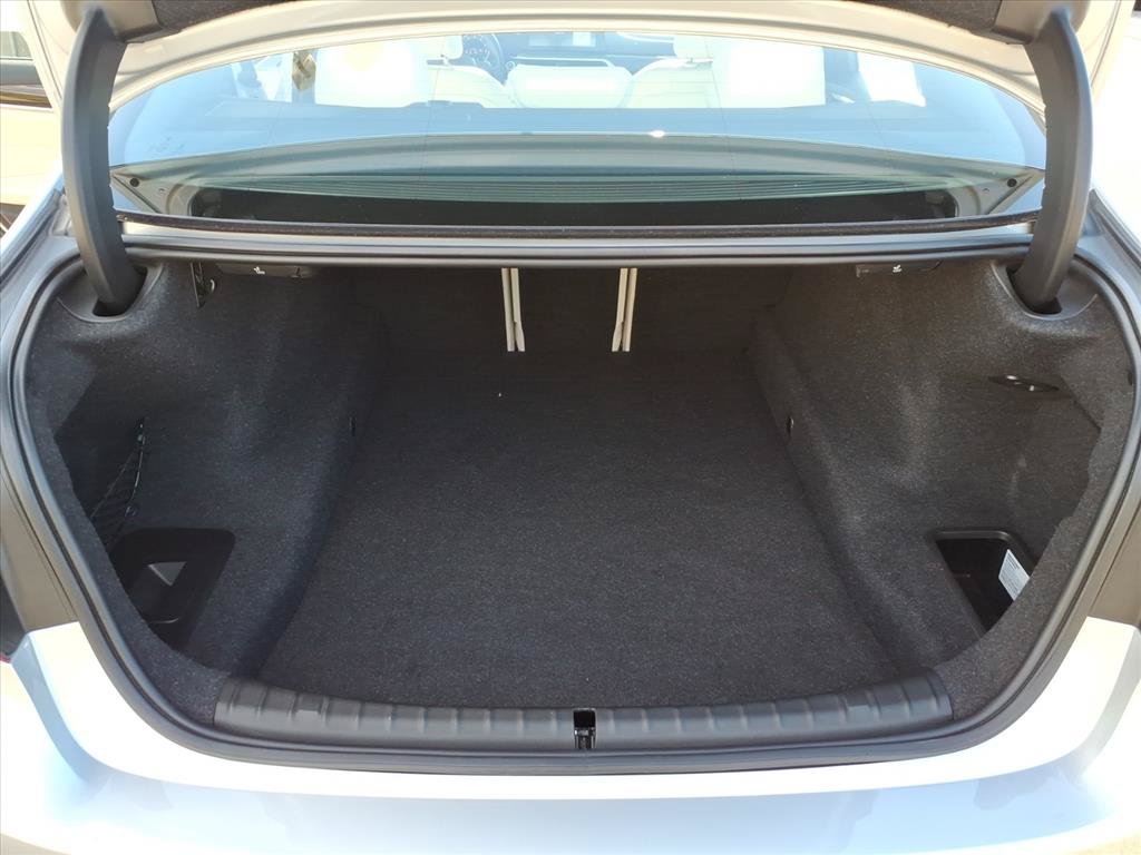 Used 2019 BMW 530i w/ Convenience Package RWD image 14