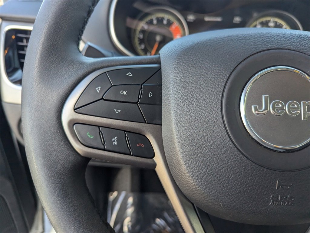 Used 2021 Jeep Cherokee Limited w/ Elite Package image 28