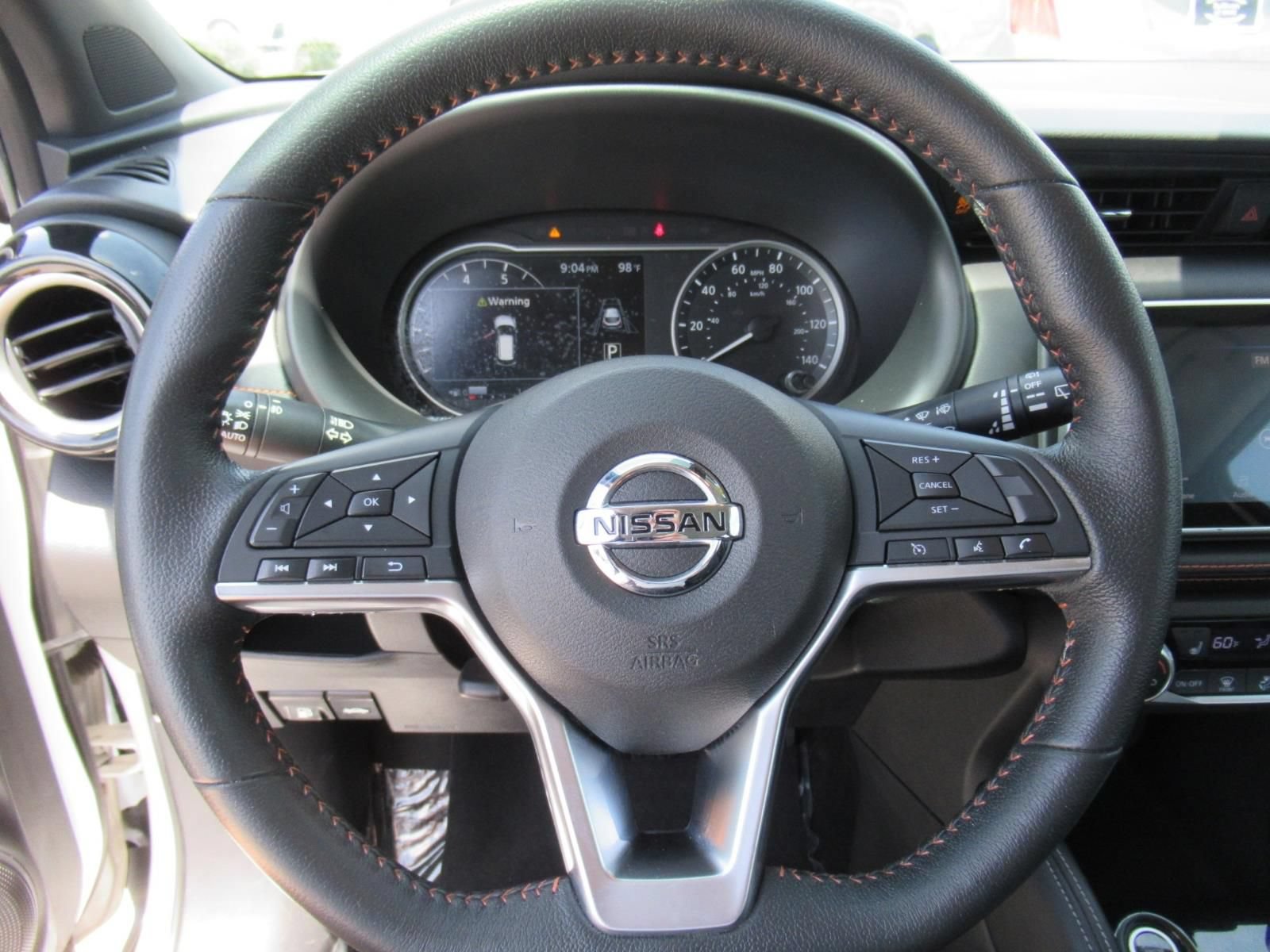 Used 2020 Nissan Kicks SR w/ SR Premium Package FWD image 23