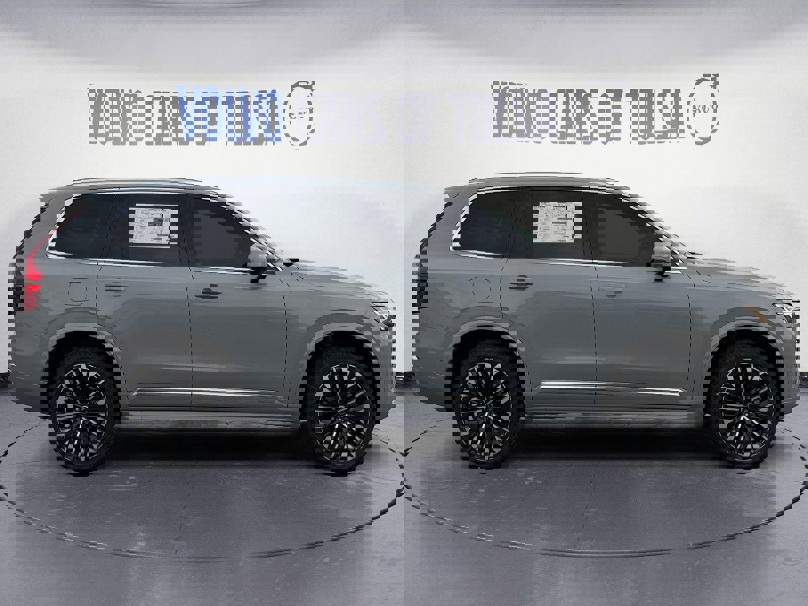 New 2026 Volvo XC90 B6 Plus w/ Protection Package Premier image 6