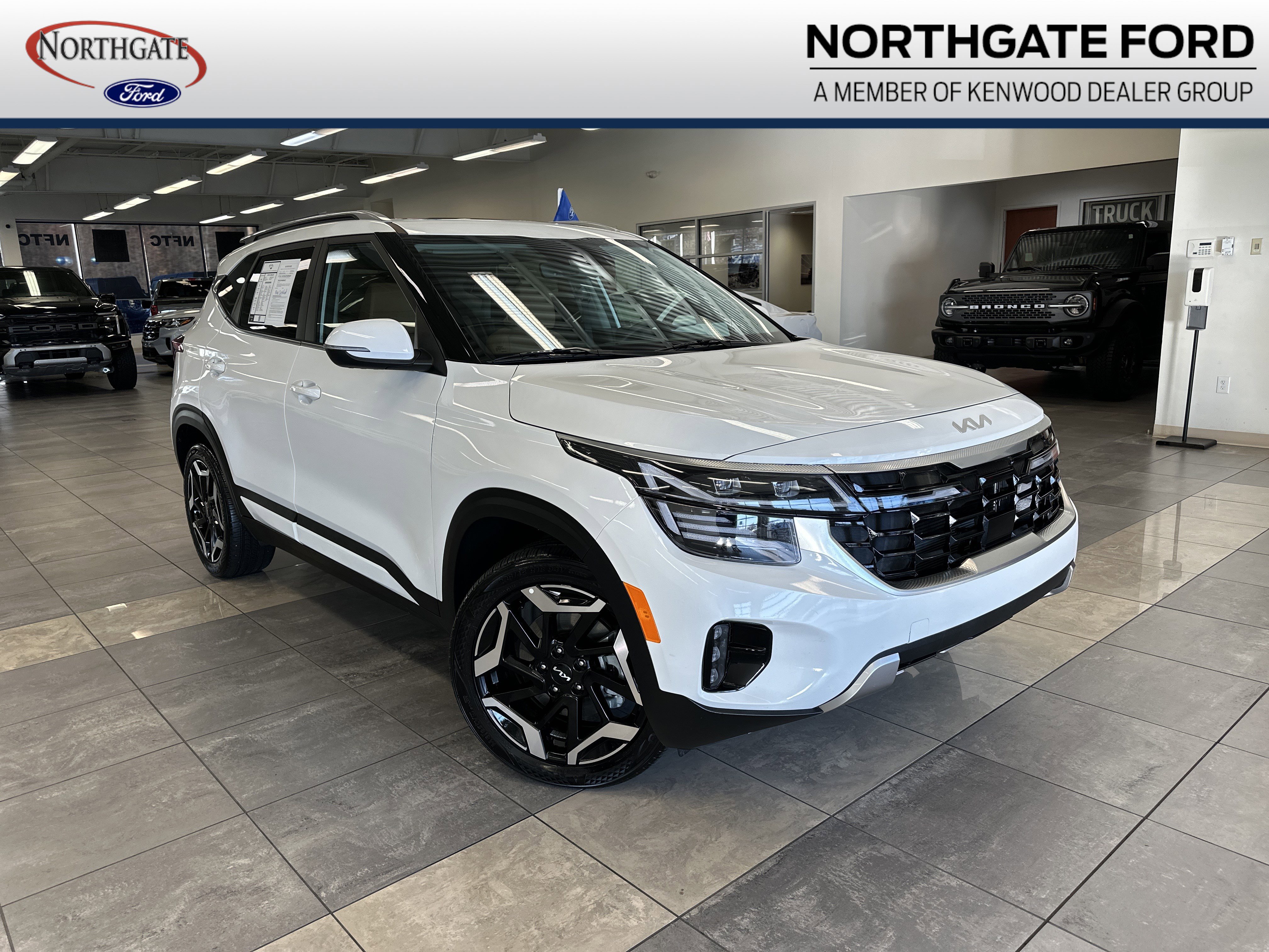 Used 2024 Kia Seltos SX w/ SX Sunroof Package