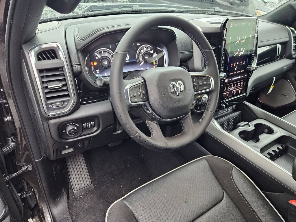 New 2026 RAM 1500 Laramie AWD/4WD image 13