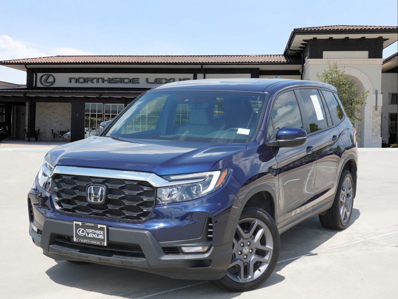 Used 2023 Honda Passport EX-L image 1