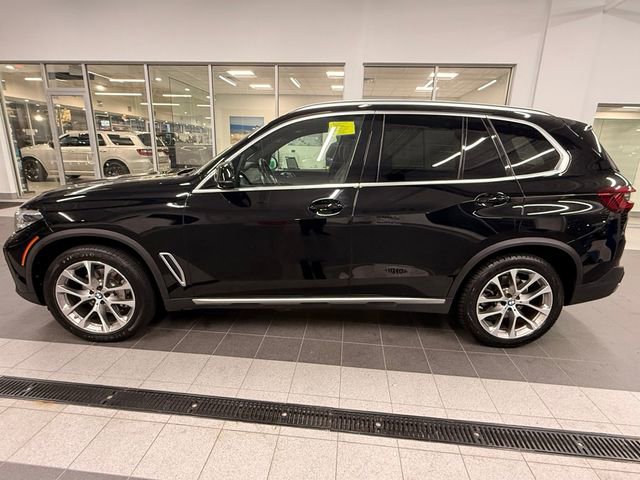 Used 2022 BMW X5 xDrive40i w/ Climate Comfort Package image 5