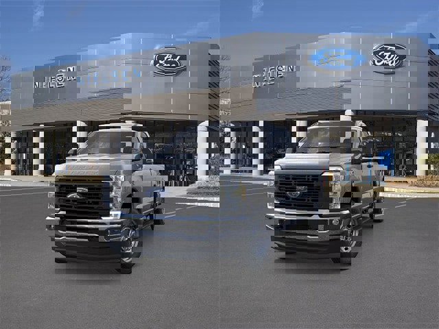 New 2026 Ford F250 XL image 2