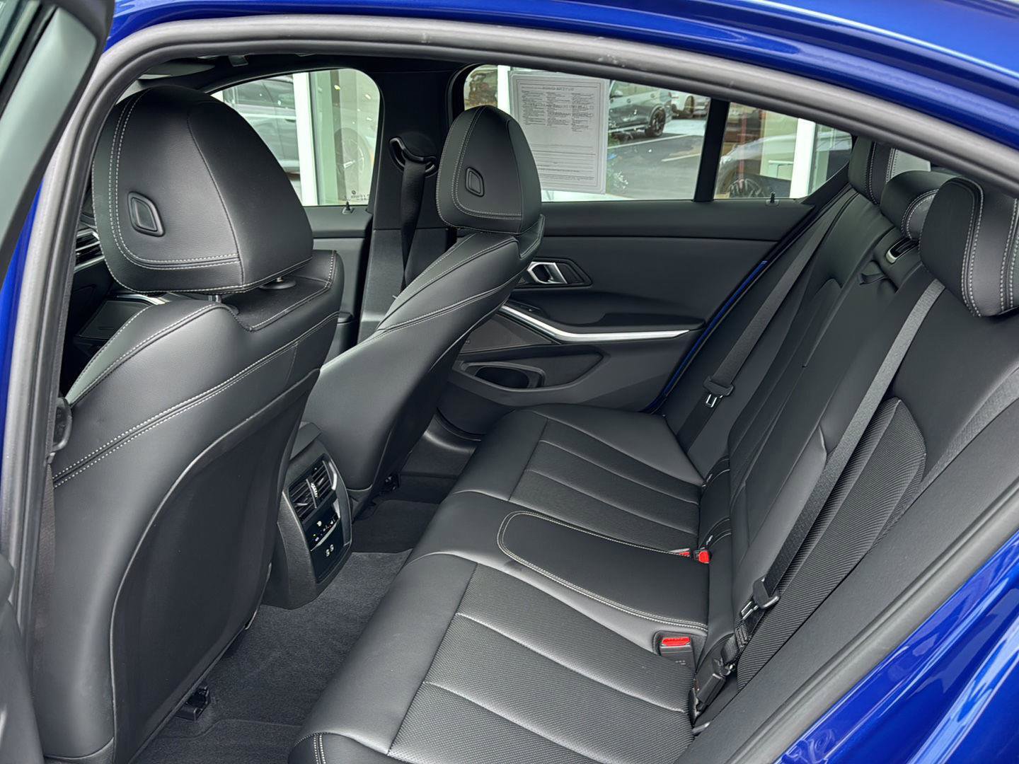 Used 2025 BMW M340i image 9