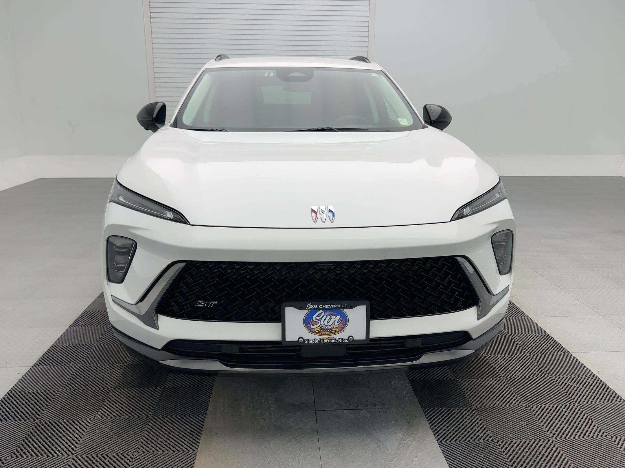 Certified 2025 Buick Envision Sport Touring image 6