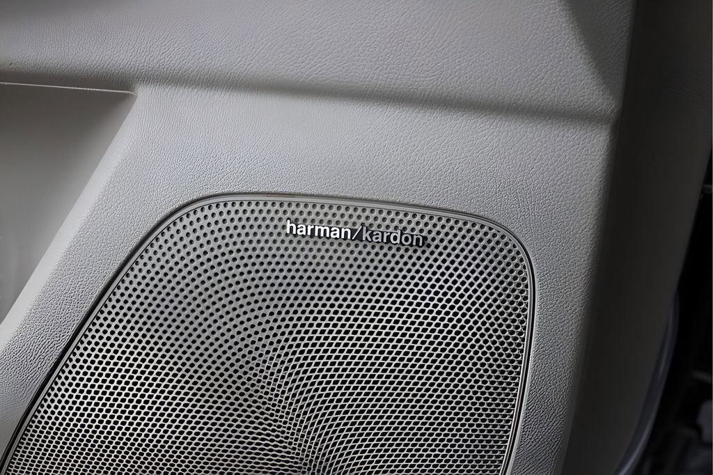 Used 2022 Kia Sportage EX w/ EX Technology Package image 30