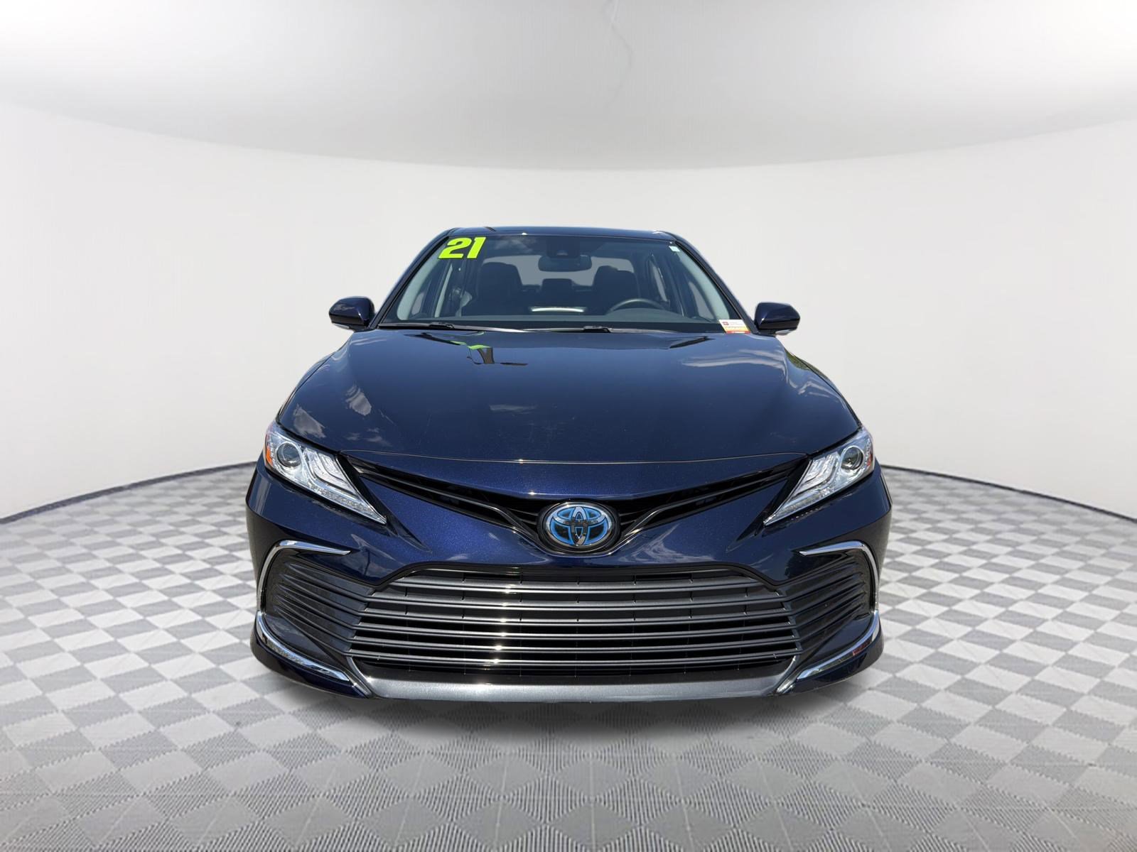 Certified 2021 Toyota Camry XLE image 2