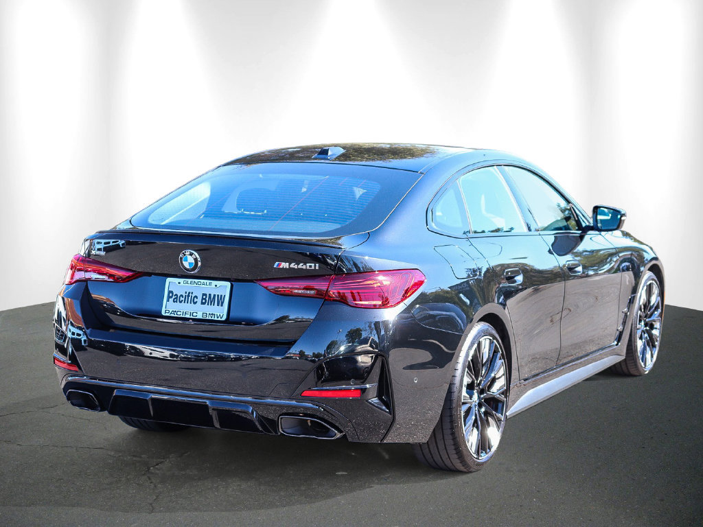 Used 2026 BMW 440i xDrive w/ Premium Package AWD/4WD image 6