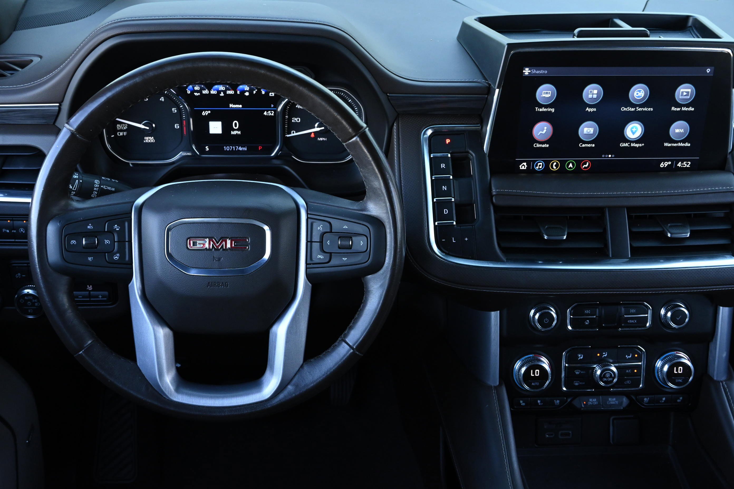 Used 2021 GMC Yukon SLT w/ SLT Premium Package image 14