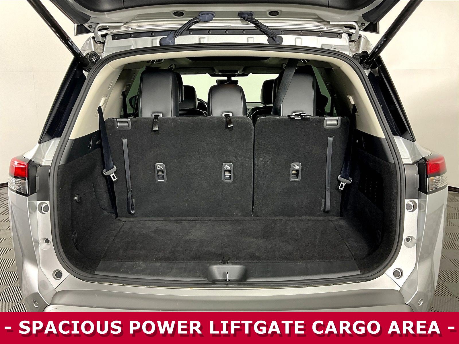 Certified 2023 Nissan Pathfinder Platinum FWD image 37