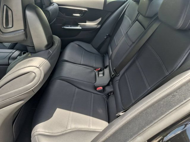 Used 2025 Mercedes-Benz C 300 Sedan image 28