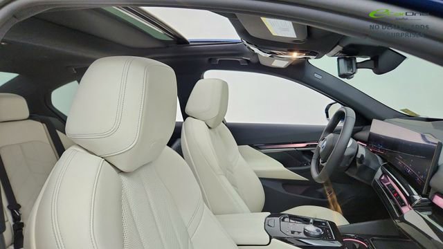 Used 2025 BMW i5 xDrive40 w/ Premium Package AWD/4WD image 21