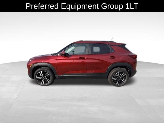 Certified 2025 Chevrolet TrailBlazer LT w/ LT Cold Weather Package AWD/4WD image 4
