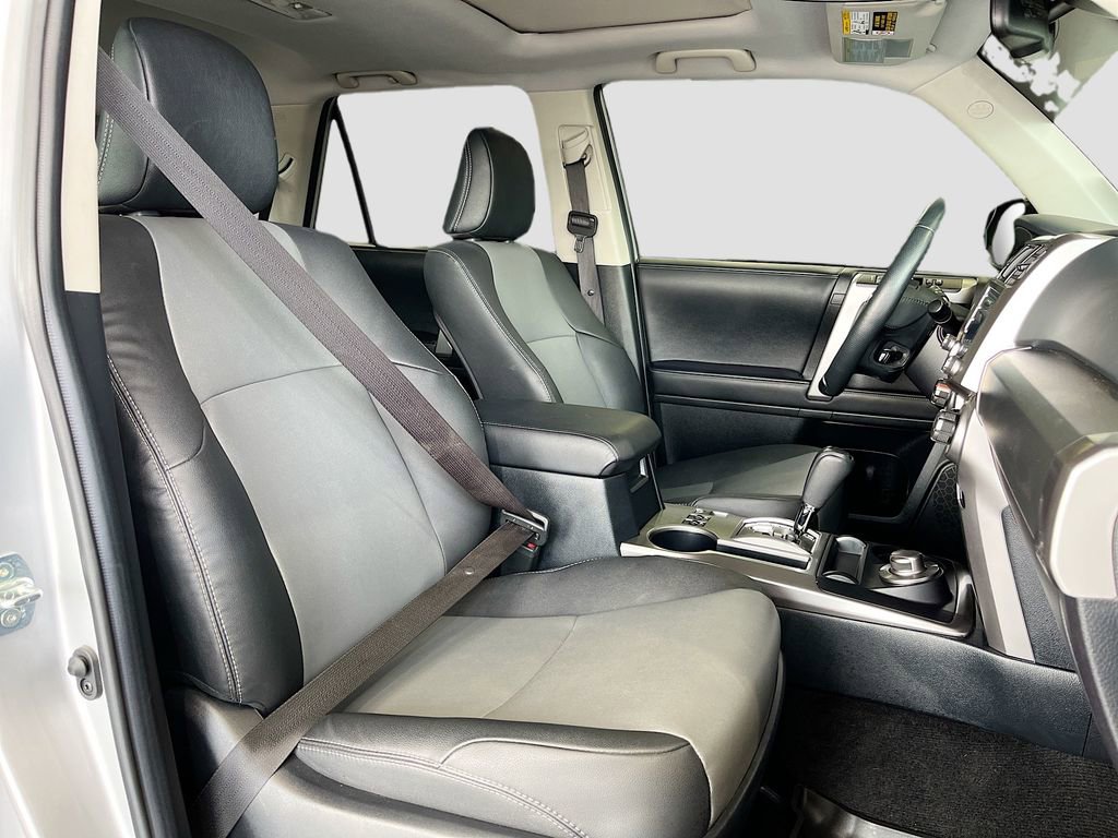 Used 2024 Toyota 4Runner SR5 Premium w/ Moonroof Package image 28