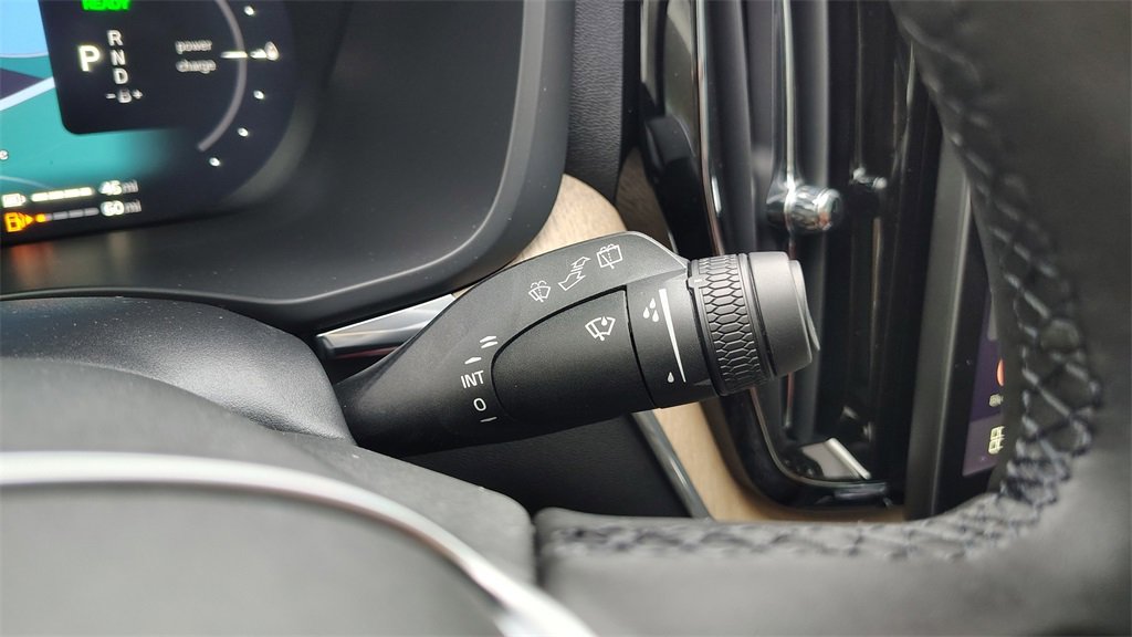 New 2026 Volvo XC60 T8 Plus w/ Protection Package Premier image 15