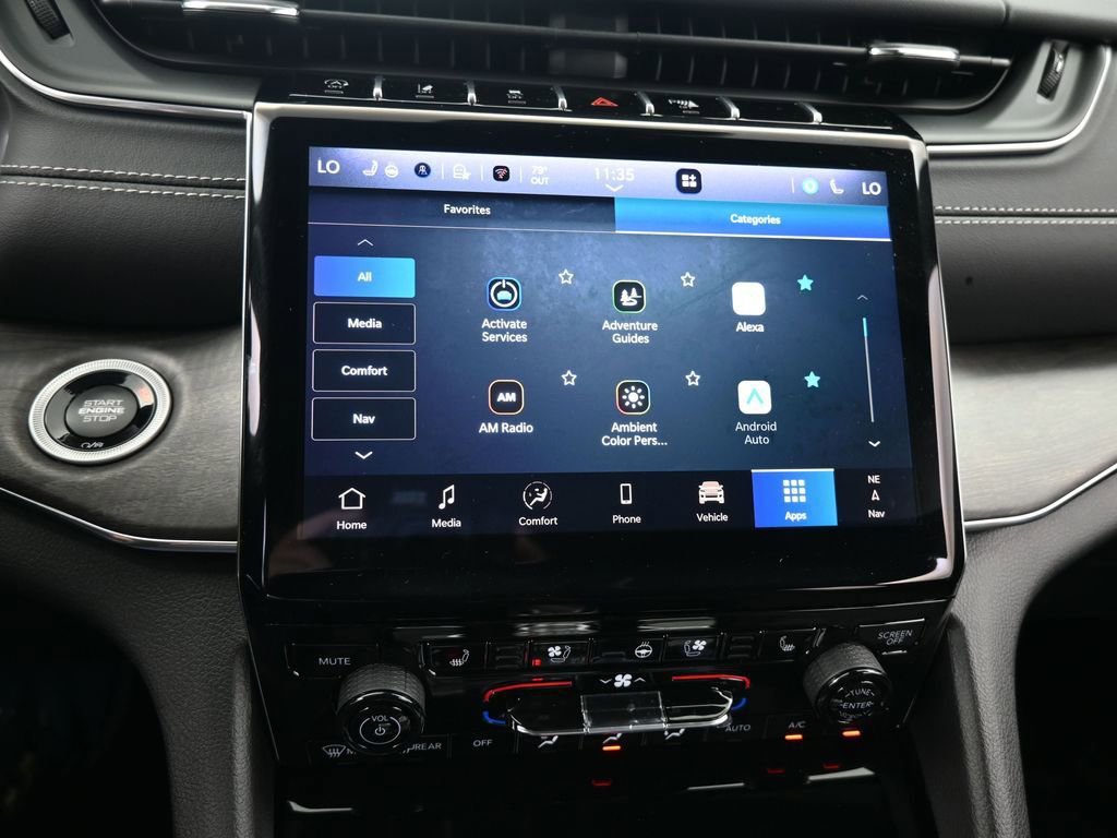 Used 2024 Jeep Grand Cherokee Overland w/ Luxury Tech Group IV image 23