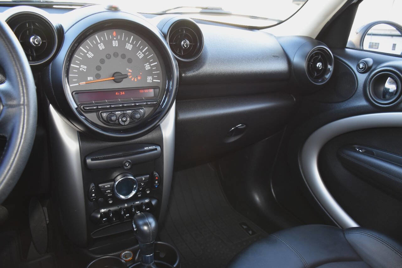 Used 2015 MINI Cooper Countryman Cooper 4dr Crossover image 17