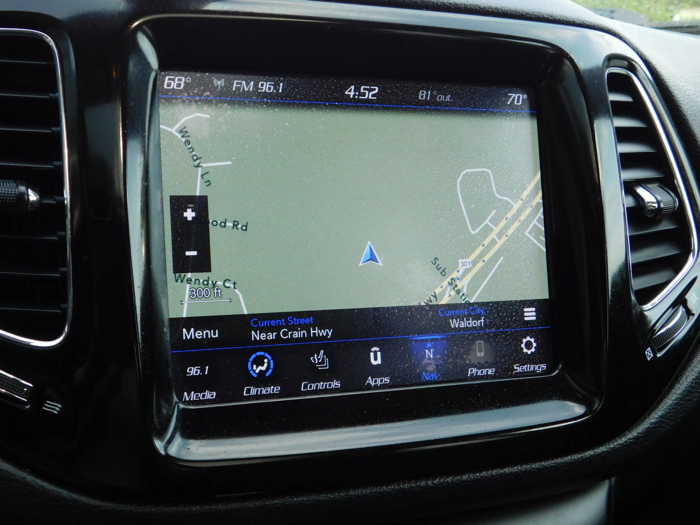 Used 2020 Jeep Compass Limited AWD/4WD image 19