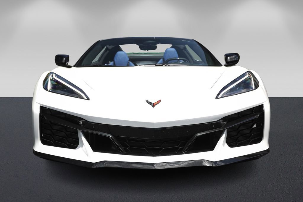 Used 2026 Chevrolet Corvette Z06 RWD image 8