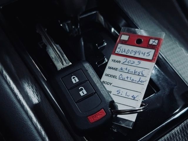 Used 2025 Mitsubishi Outlander Sport AWD image 31