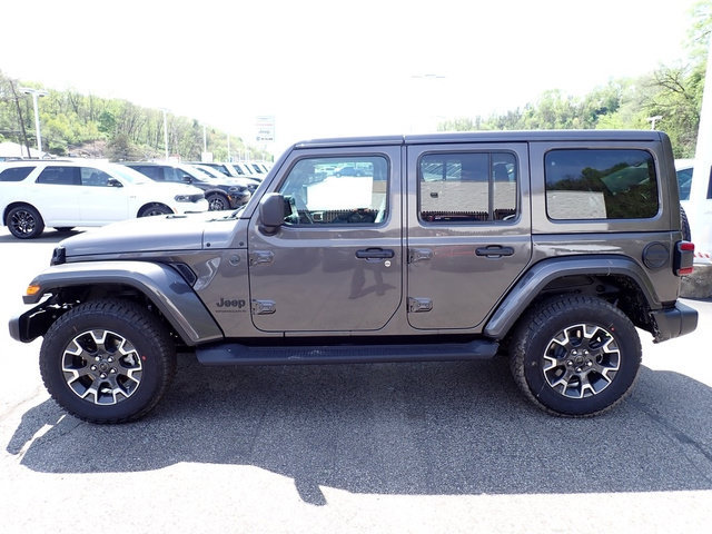 New 2026 Jeep Wrangler Unlimited Sahara AWD/4WD image 2