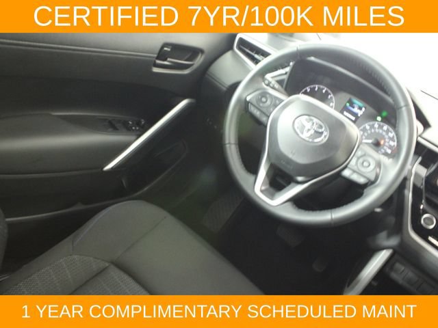 Used 2025 Toyota Corolla Cross AWD Hybrid image 17