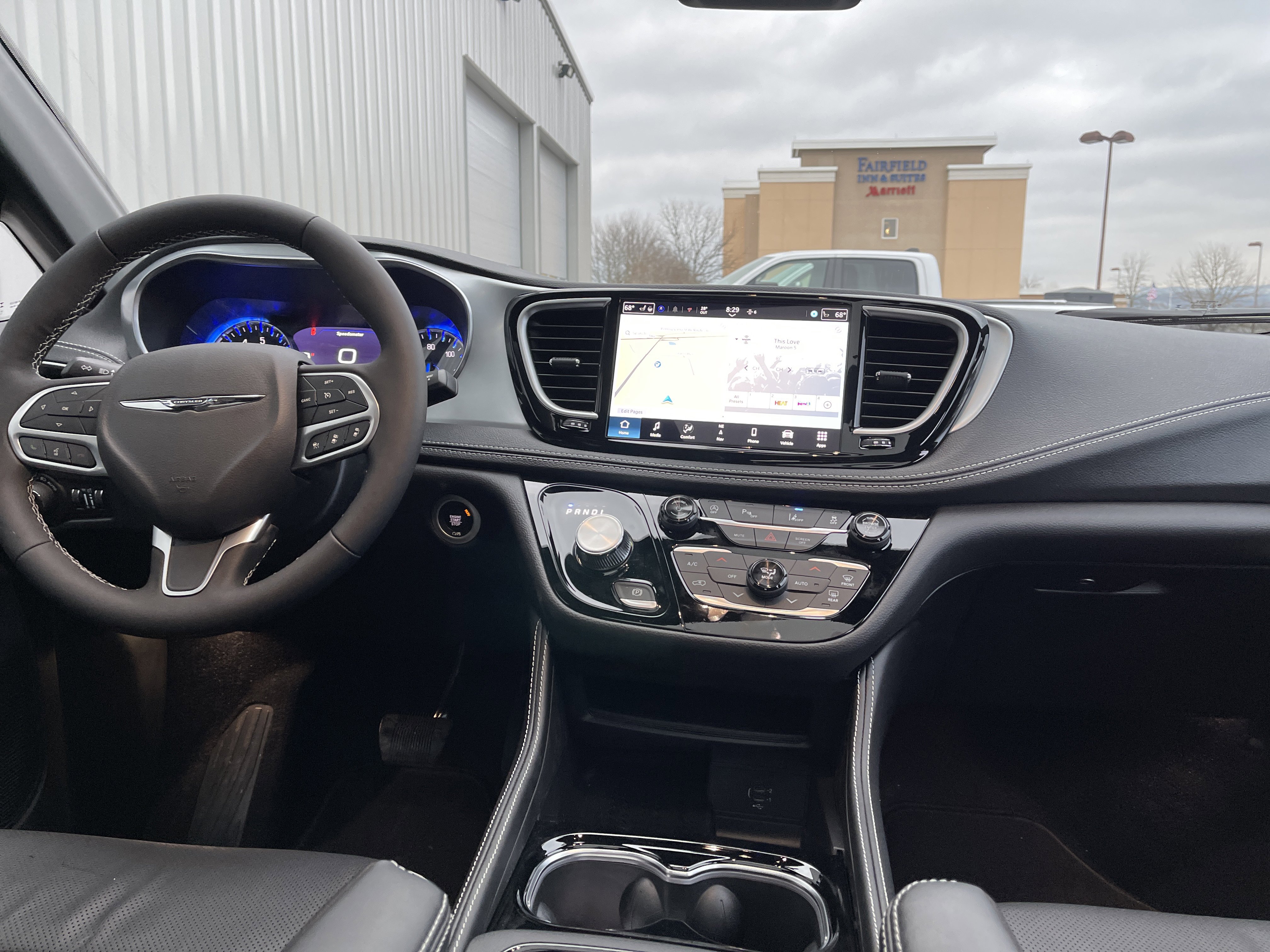 New 2026 Chrysler Pacifica Limited w/ Trailer Tow Group image 17