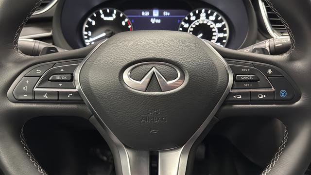 Used 2025 INFINITI QX55 Essential w/ Accent Package AWD/4WD image 16