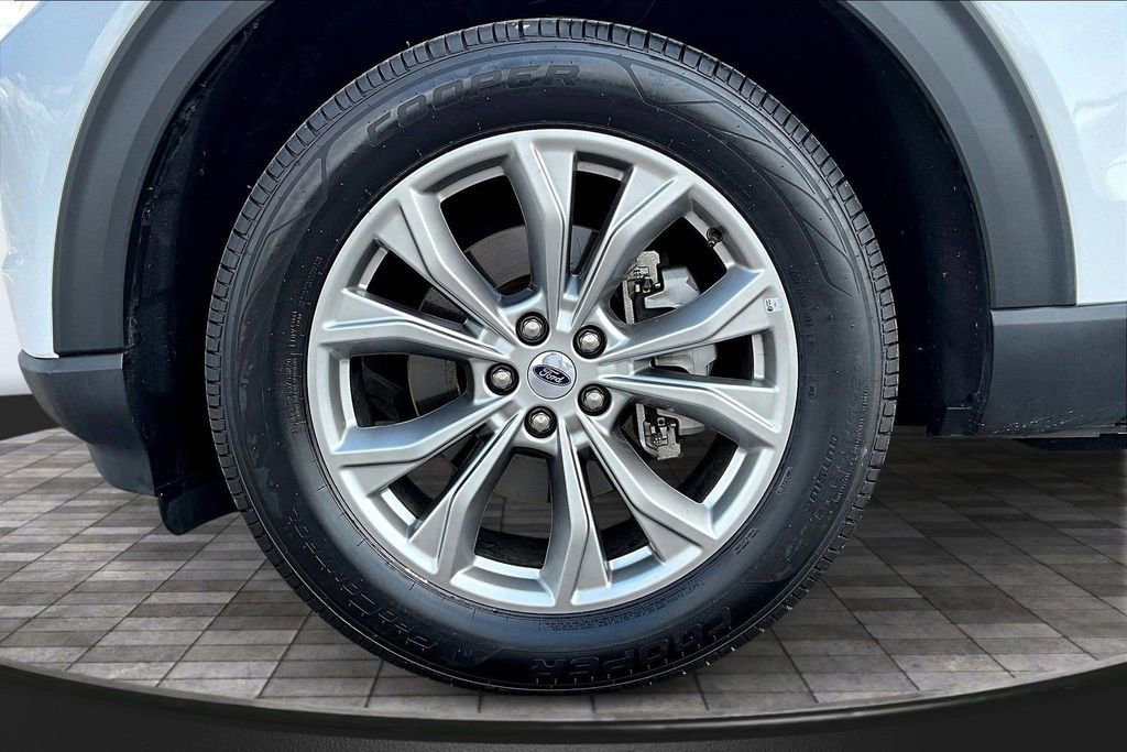 Used 2023 Ford Explorer Limited AWD/4WD image 33