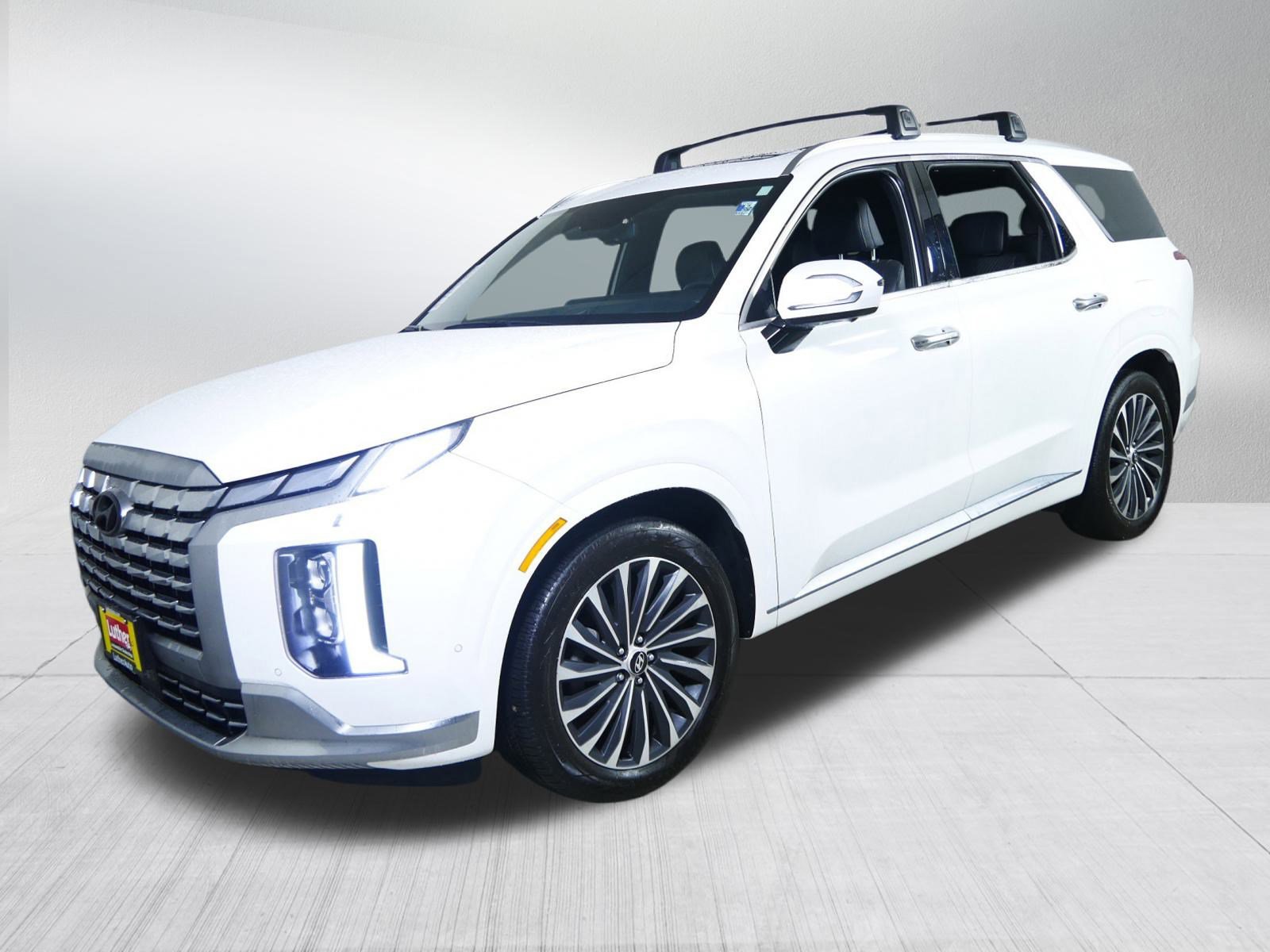Used 2025 Hyundai Palisade Calligraphy AWD/4WD image 3