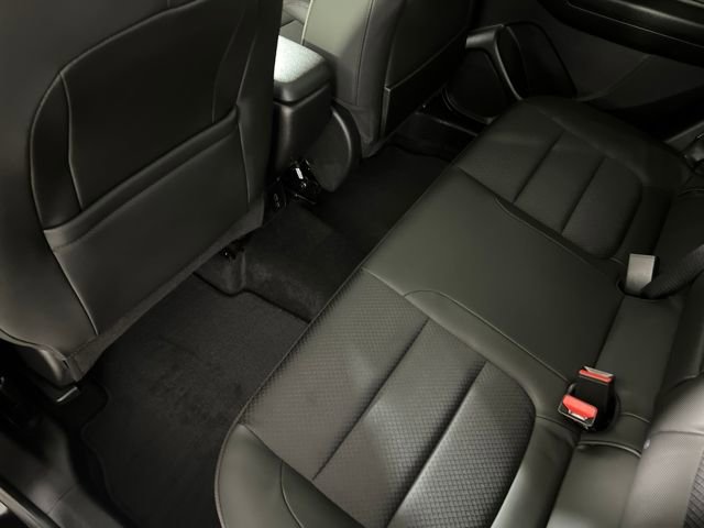 Used 2023 Chevrolet TrailBlazer RS w/ Sun and Liftgate Package image 28