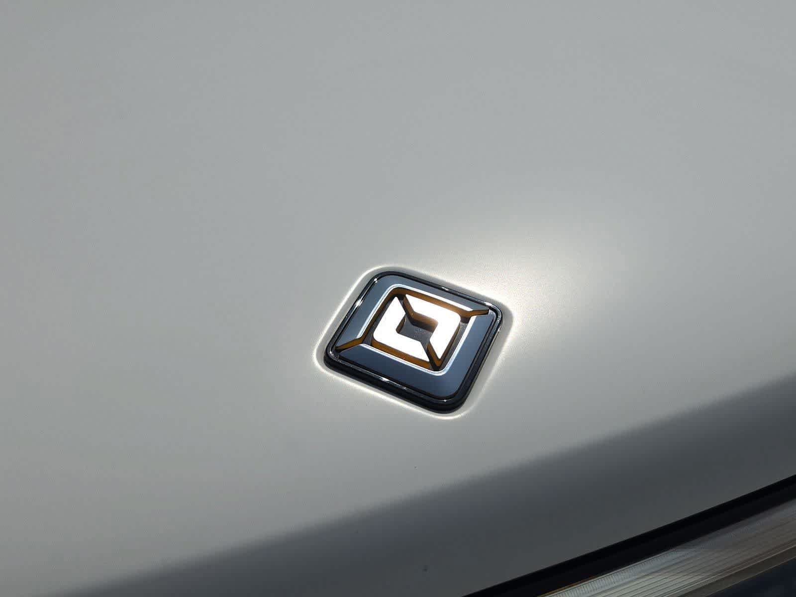 Used 2025 Rivian R1S Premium AWD/4WD image 12