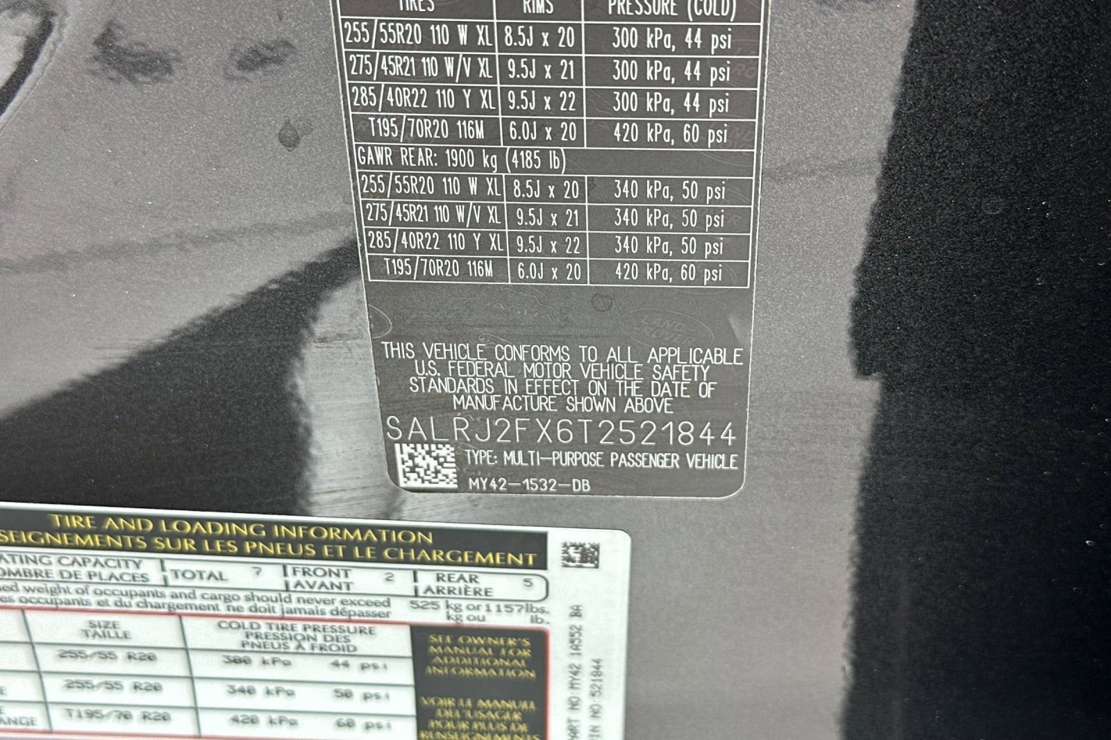 New 2026 Land Rover Discovery S image 30