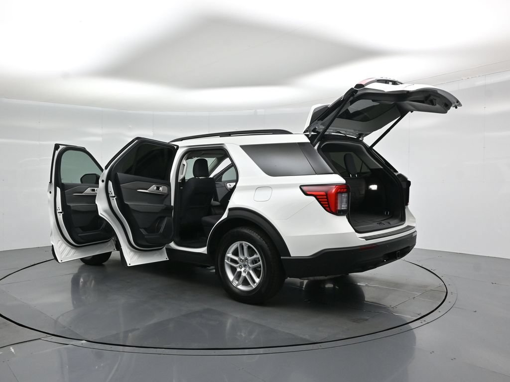 Certified 2025 Ford Explorer Active RWD image 36