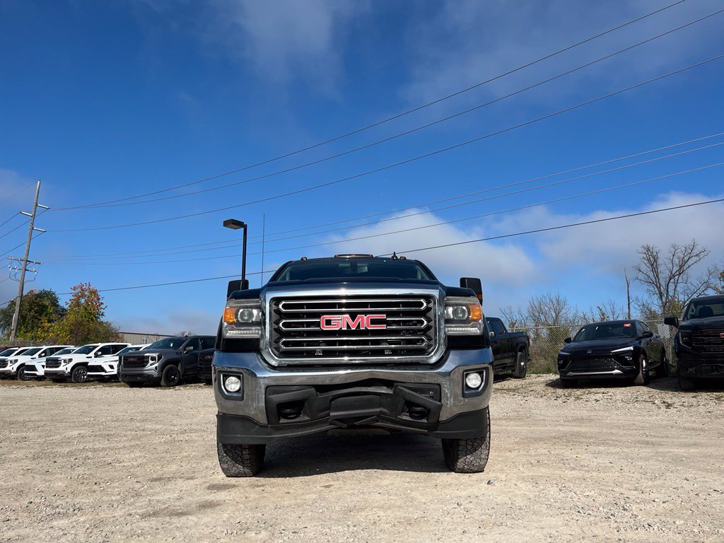 Used 2016 GMC Sierra 2500 SLE w/ SLE Preferred Package AWD/4WD image 4