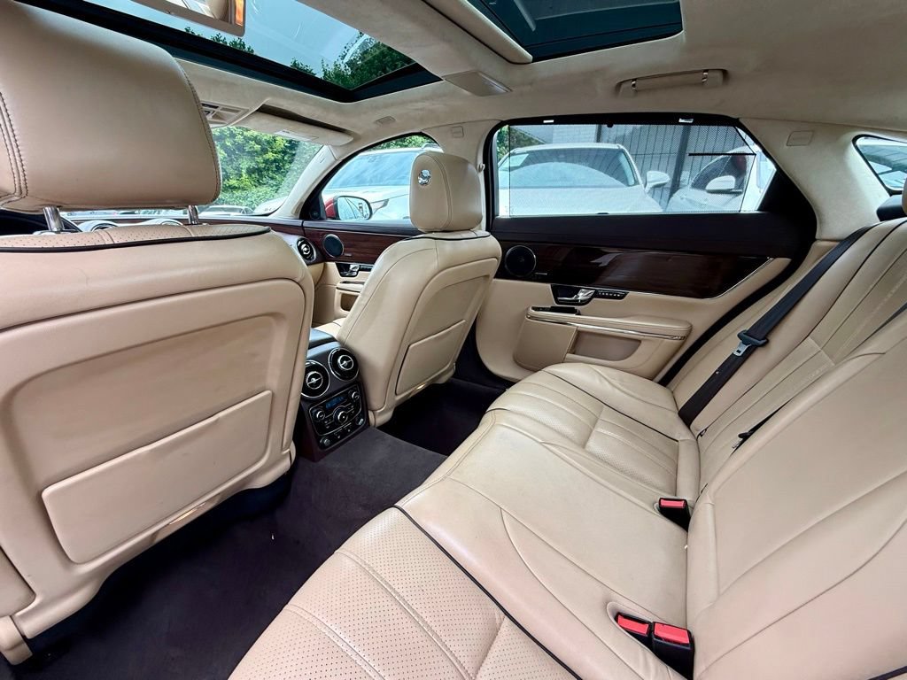 Used 2013 Jaguar XJ L Portfolio AWD/4WD image 36