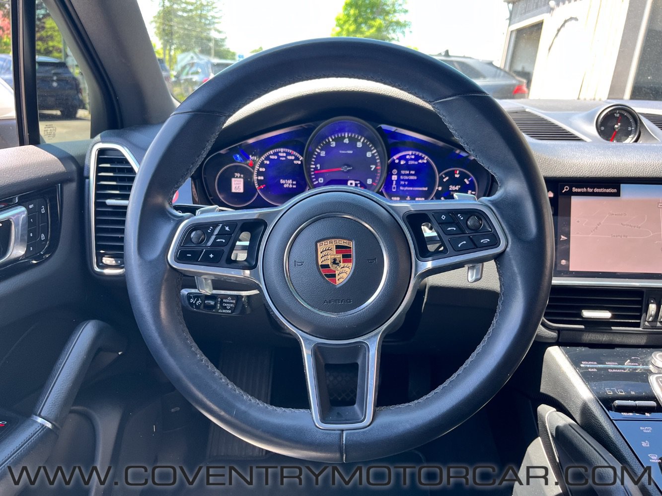 Used 2023 Porsche Cayenne Platinum Edition AWD/4WD image 27
