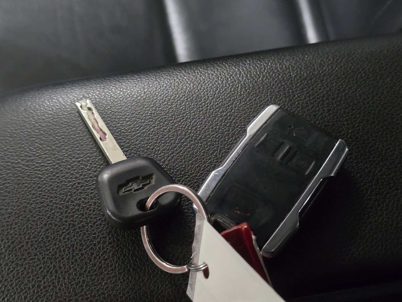 Used 2016 Chevrolet Silverado 1500 LTZ Z71 image 34