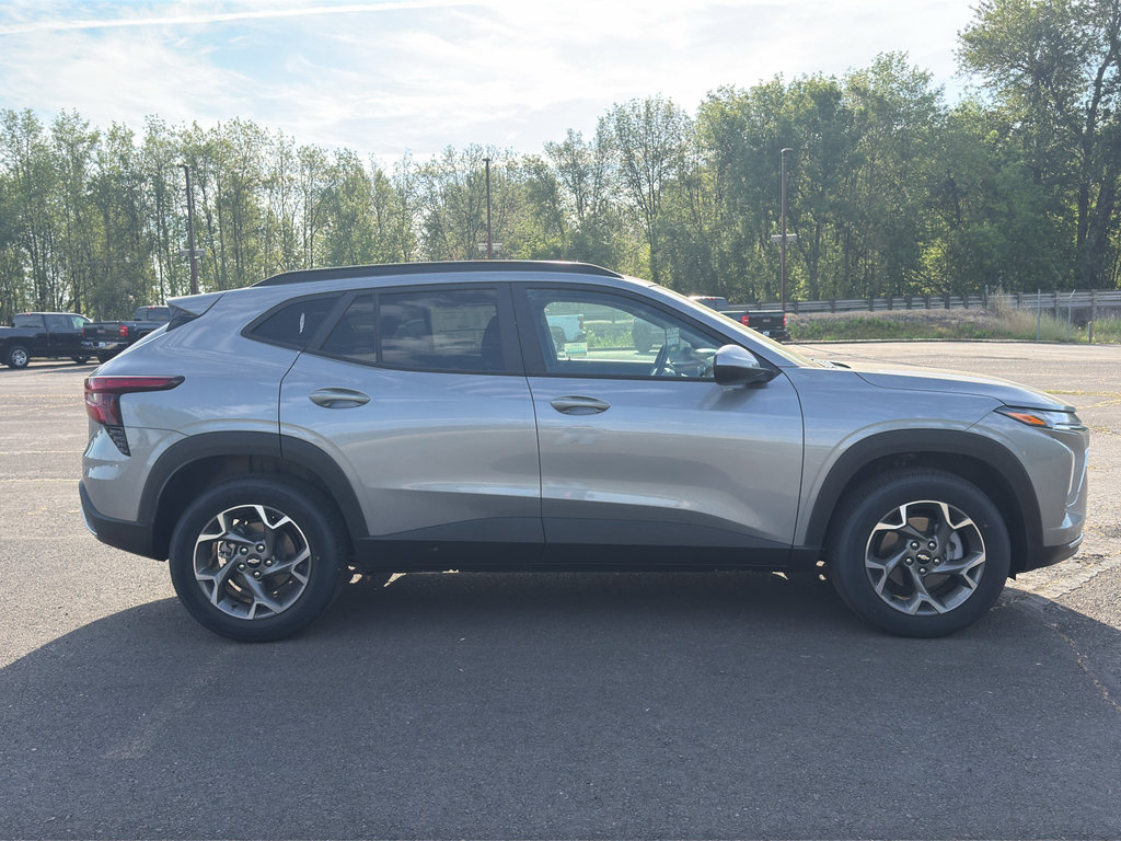 New 2025 Chevrolet Trax LT FWD image 24