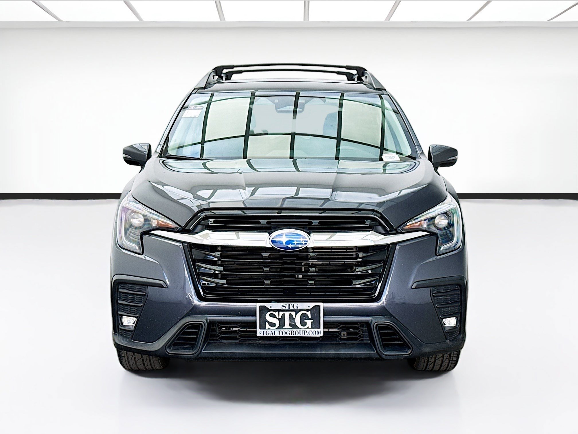 Used 2023 Subaru Ascent Limited AWD/4WD image 2