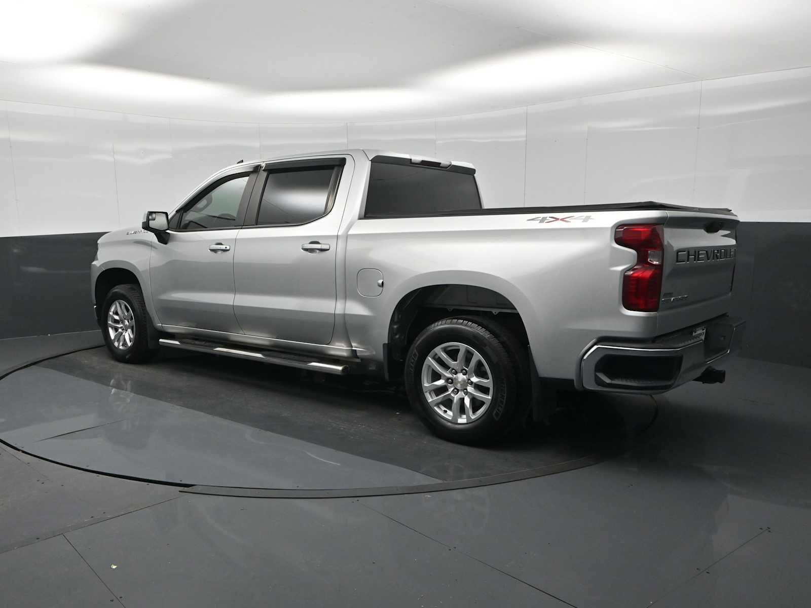 Used 2020 Chevrolet Silverado 1500 LT w/ All-Star Edition AWD/4WD image 6