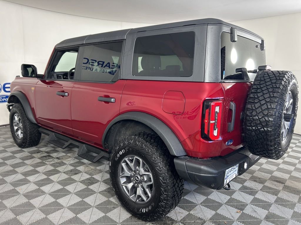 Used 2025 Ford Bronco Badlands image 10