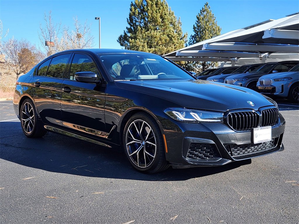 Used 2022 BMW 530i xDrive w/ M Sport Package image 4