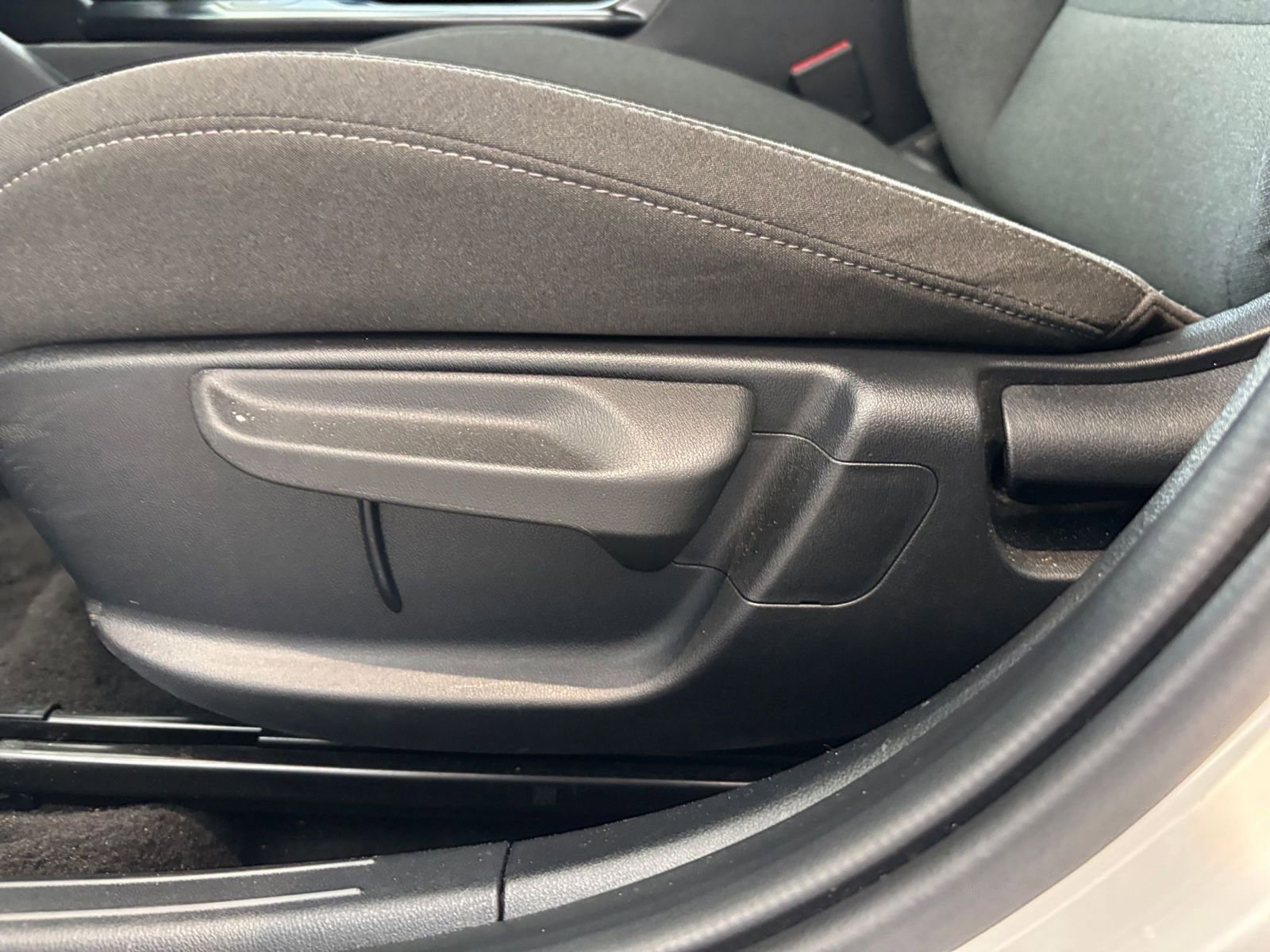 Used 2025 Kia K4 FWD image 22
